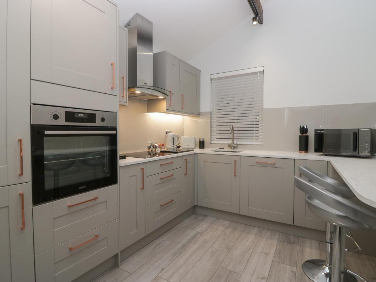 Appartamento Eden On The Crescent Morecambe Esterno foto