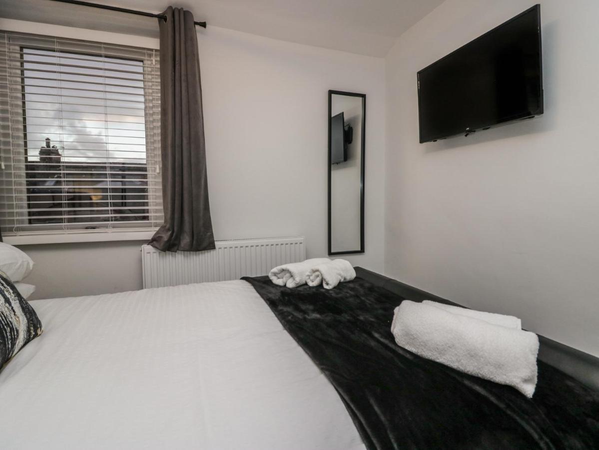 Appartamento Eden On The Crescent Morecambe Esterno foto