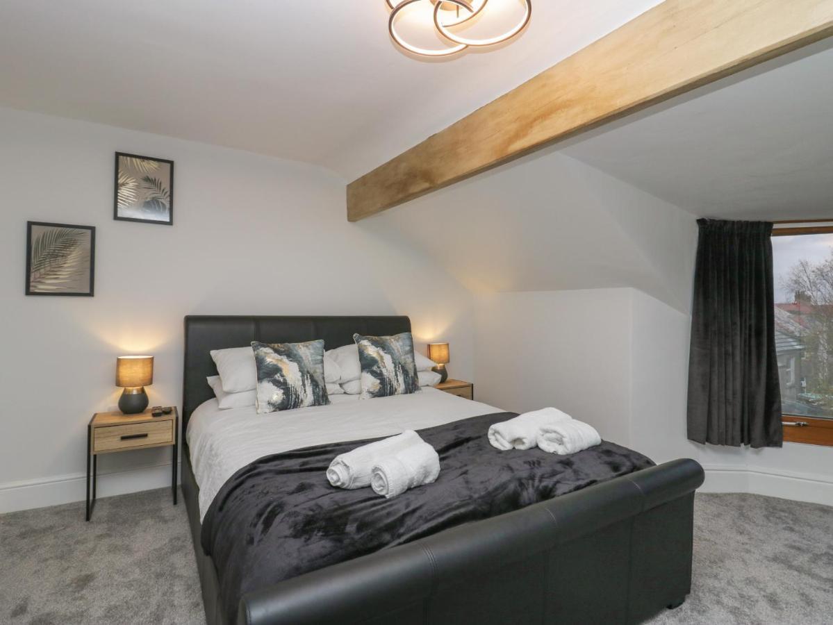 Appartamento Eden On The Crescent Morecambe Esterno foto