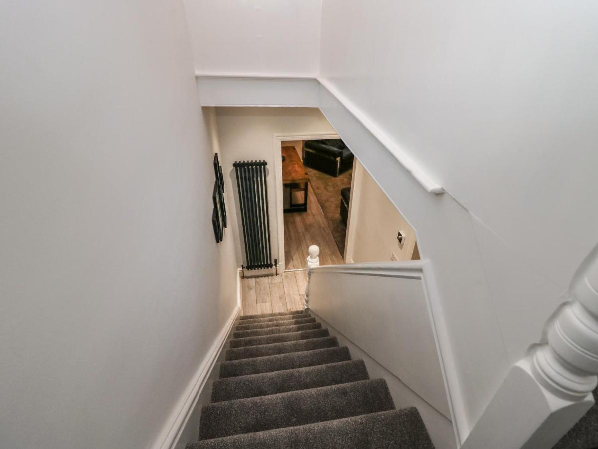 Appartamento Eden On The Crescent Morecambe Esterno foto